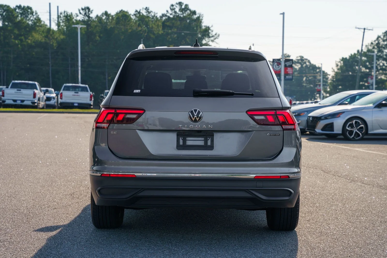 Used 2024 Gray Volkswagen 2.0T SE image 5