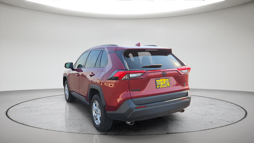 Used 2021 Red Toyota XLE image 11