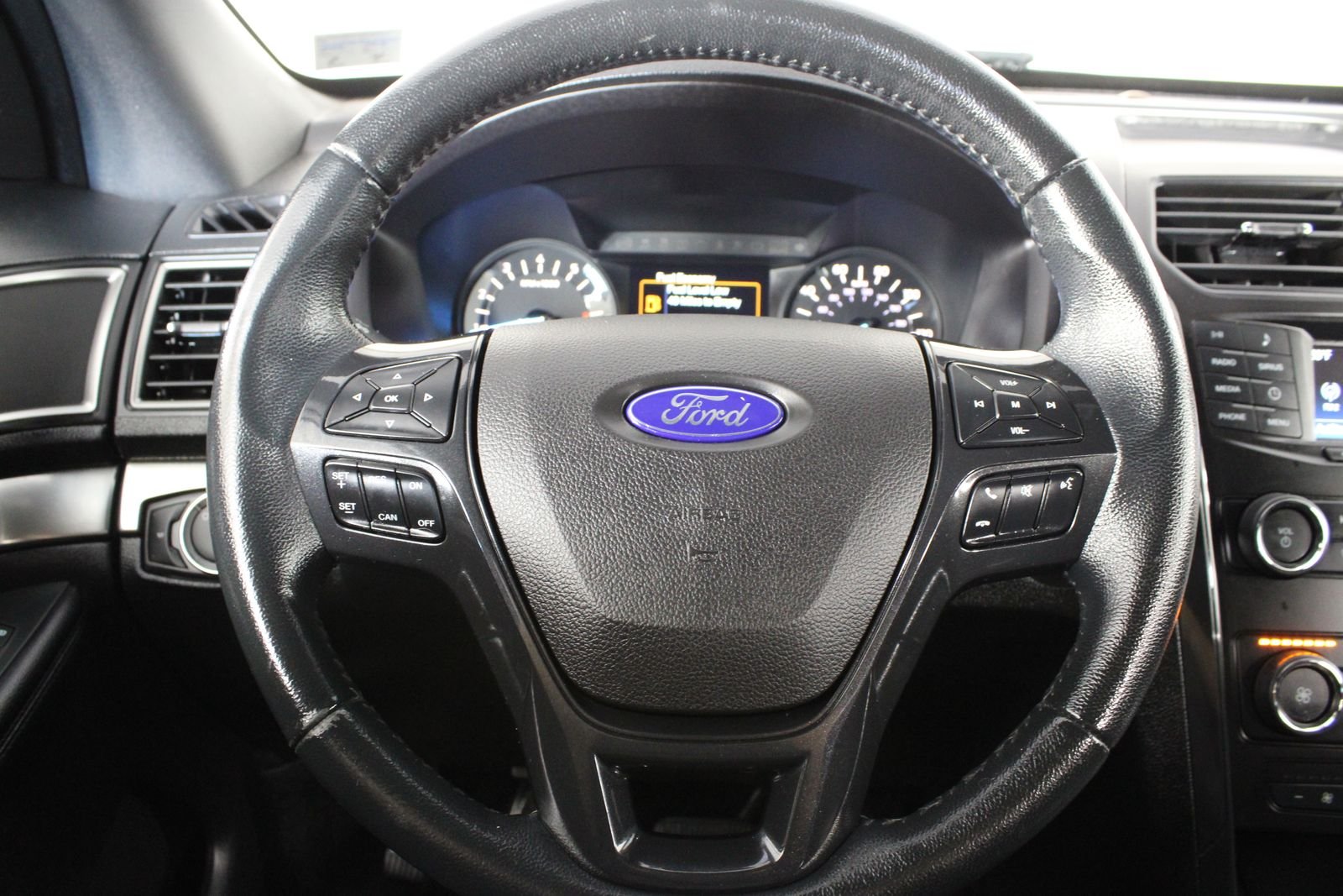 Used 2018 Blue Ford XLT image 19