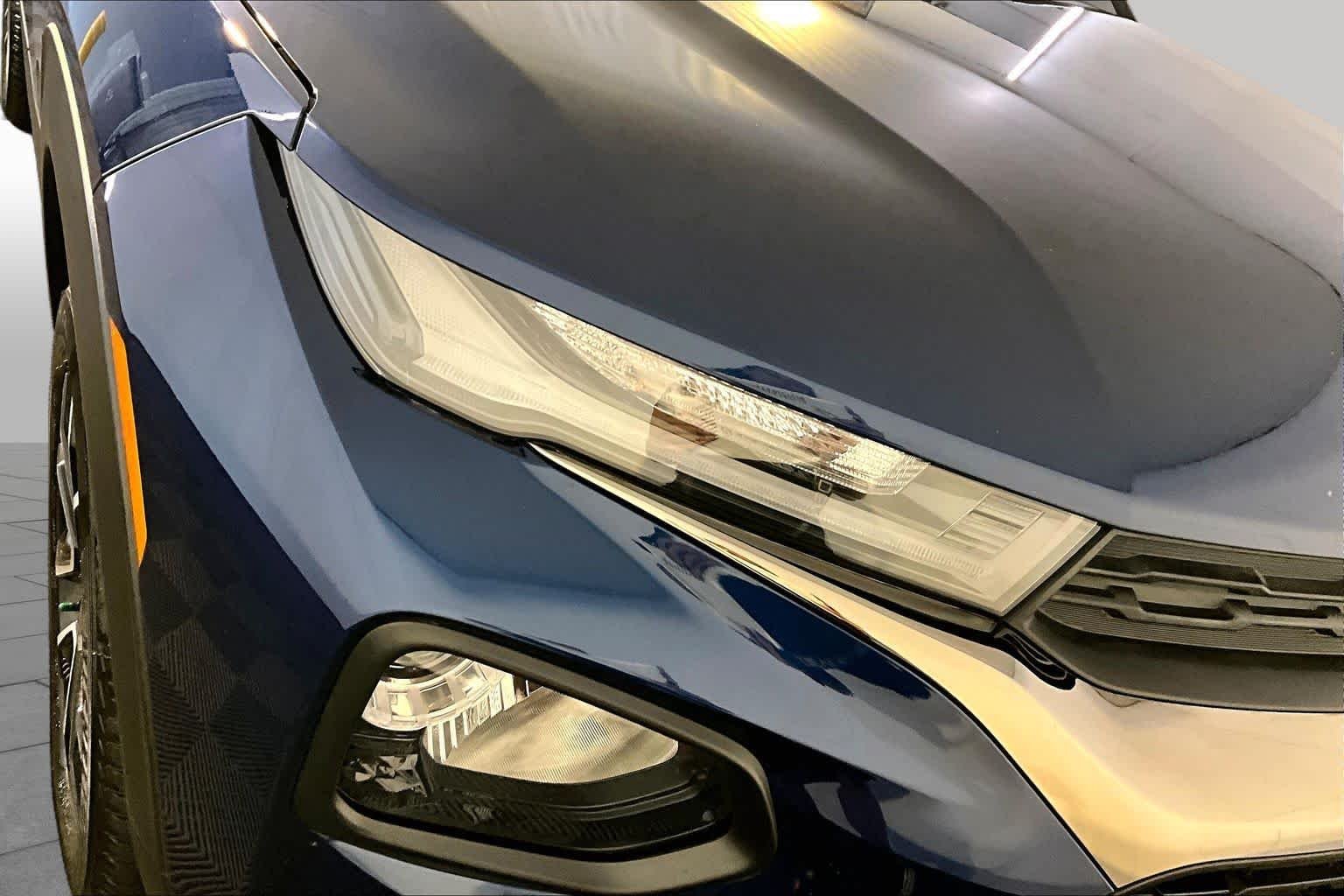 Used 2022 Blue Glow Metallic Chevrolet ACTIV image 27