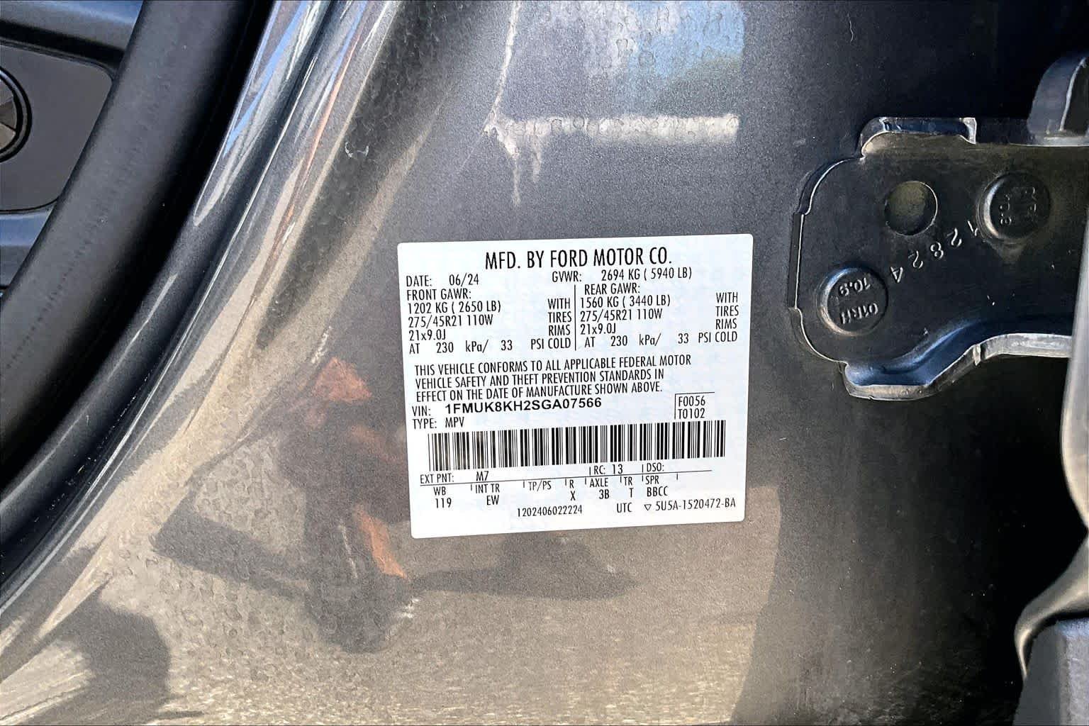 Used 2025 Carbonized Gray Ford ST-Line image 31