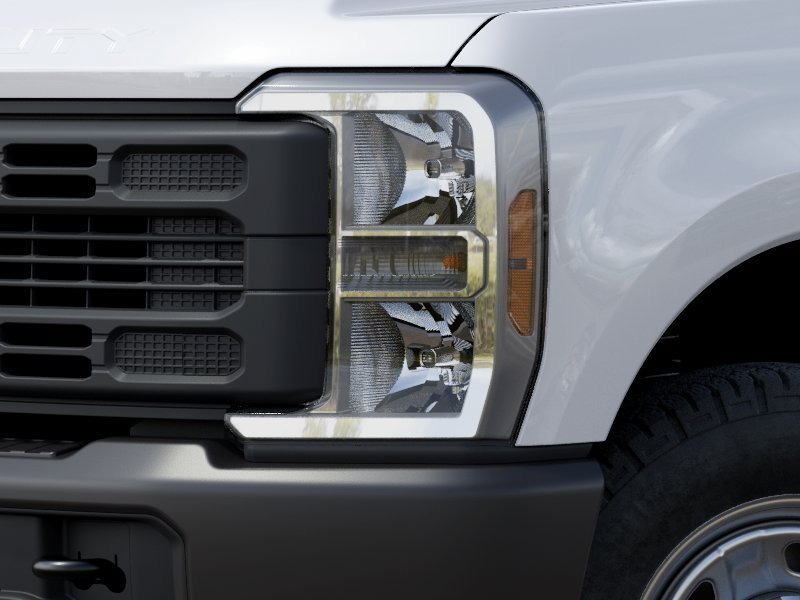 New 2027 Oxford White Ford XL image 18