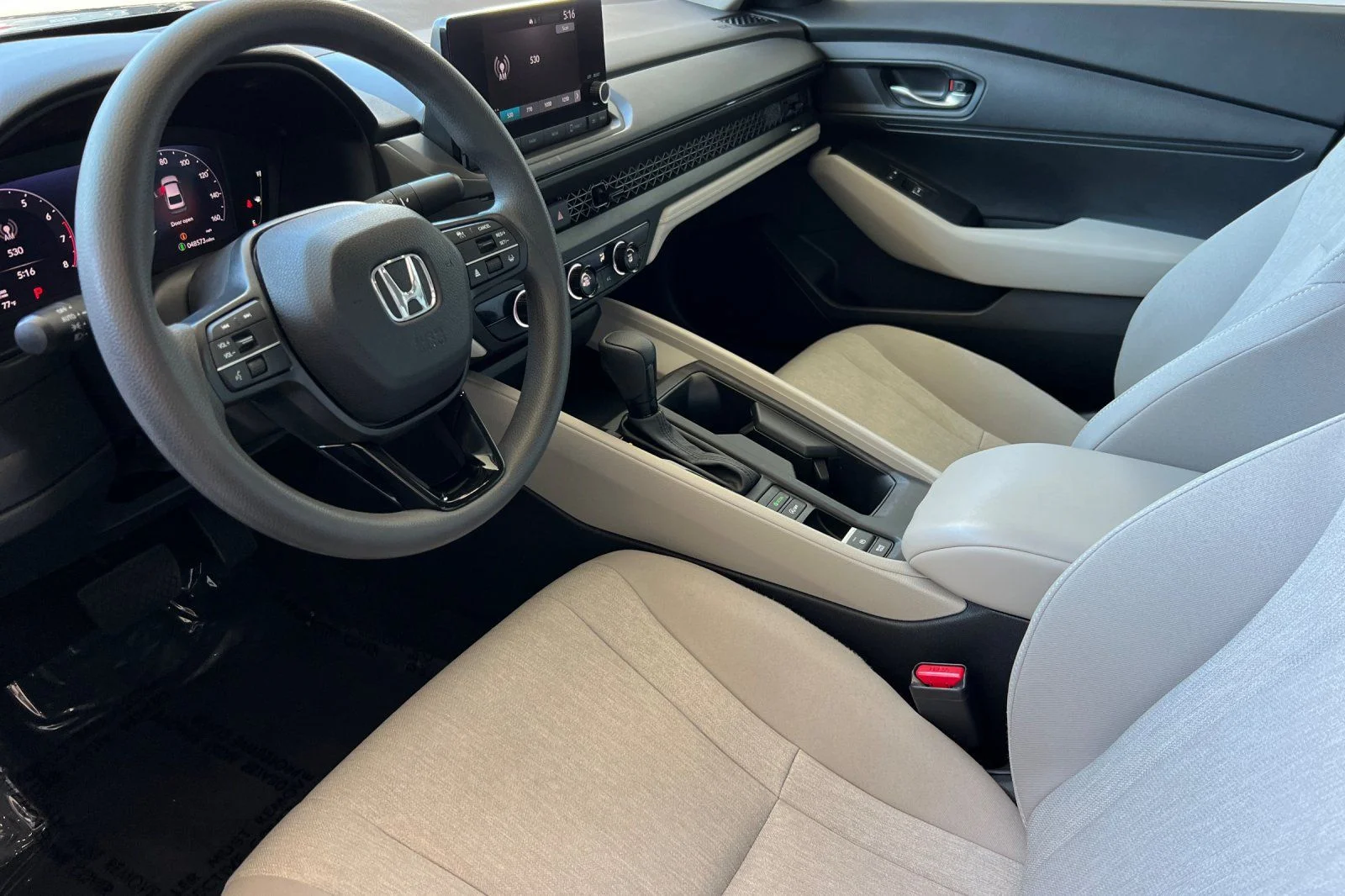 Used 2023  Honda LX image 13