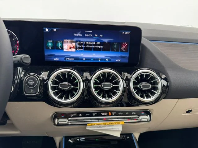 New 2026  Mercedes-Benz GLA 250 image 5