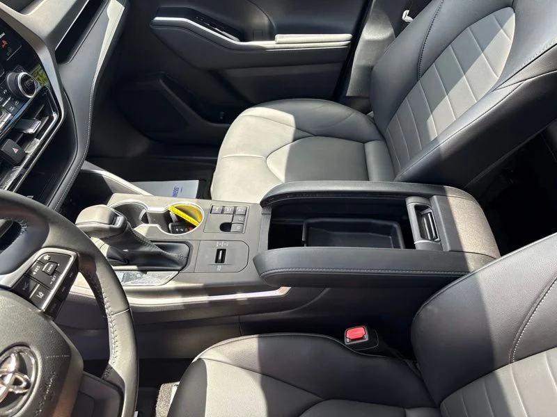 Used 2023 Red Toyota XLE image 39