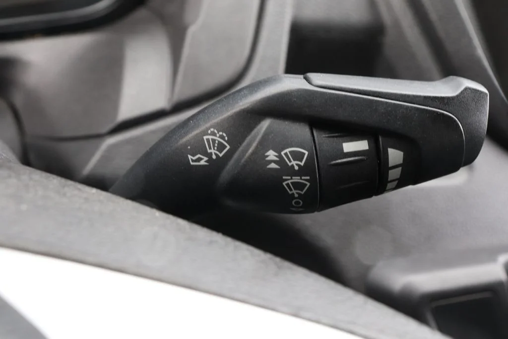Used 2015 White Ford Base image 32