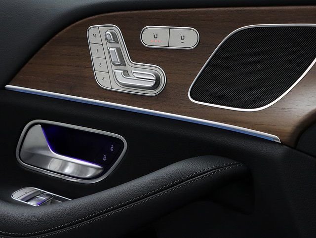 2025 Mercedes-Benz GLE GLE450 - Photo 27