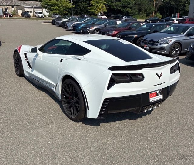 Used 2019 ARCTIC WHITE Chevrolet Grand Sport 3LT image 3