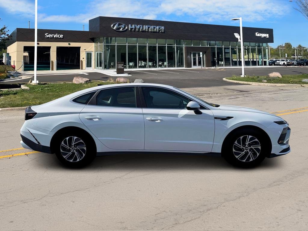 New 2026 White Hyundai Blue image 9