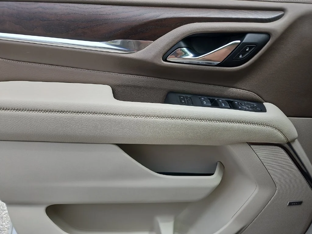 Used 2021 WHITE FROST TRICOAT GMC Denali image 20