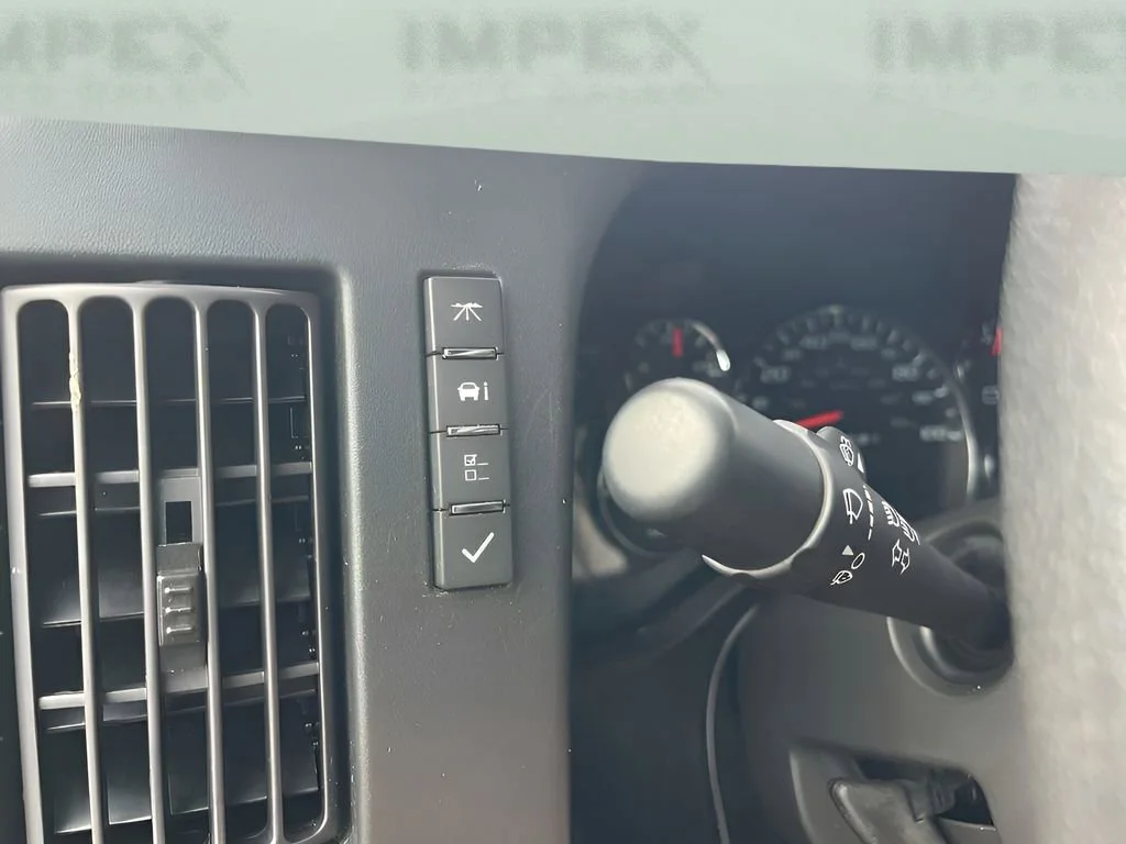 Used 2023 Summit White GMC Work Van image 14