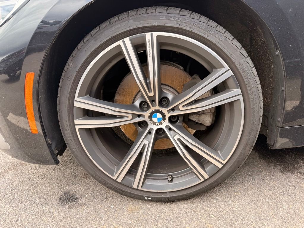 Used 2022 Black Sapphire Metallic BMW 330i xDrive image 6