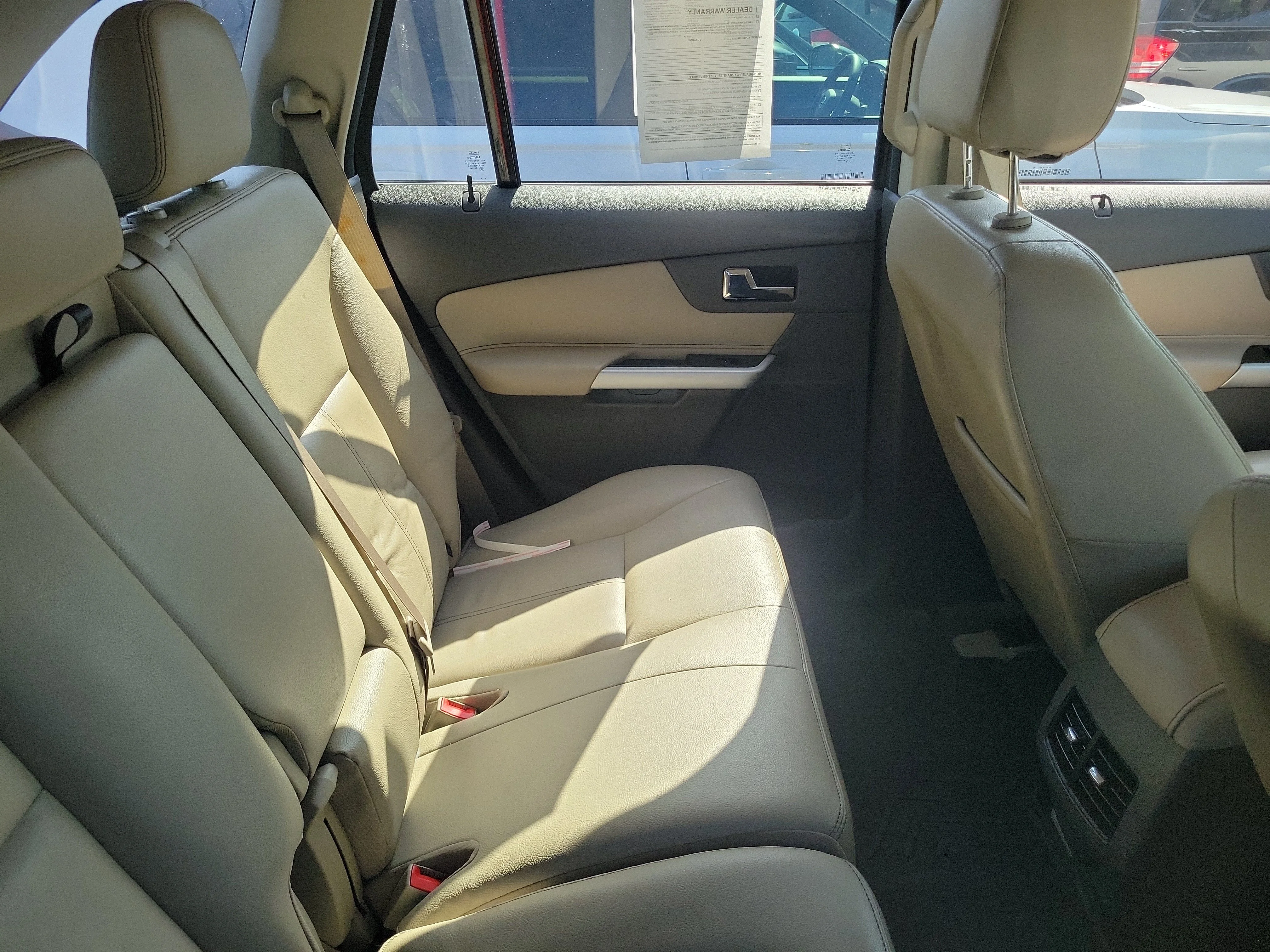 Used 2014 Gray Ford SEL image 4