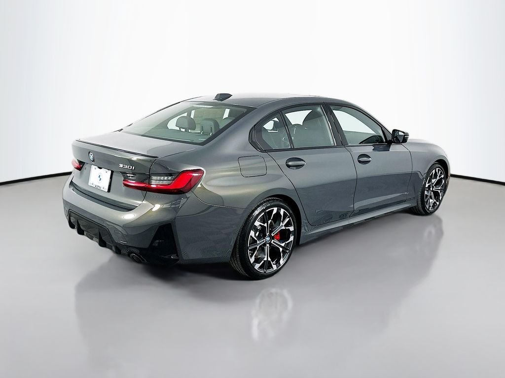 New 2026 Dravit Grey Metallic BMW 330i image 5