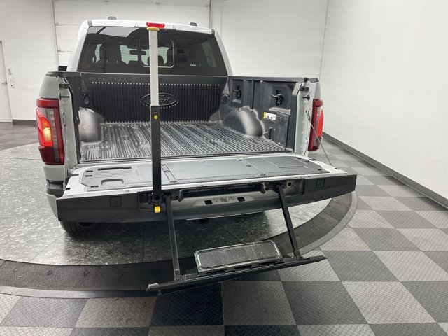 Used 2024 Avalanche Gray Ford XLT image 36