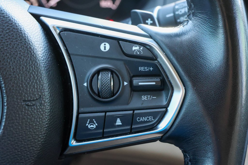Used 2023 White Acura w/Technology Package image 29