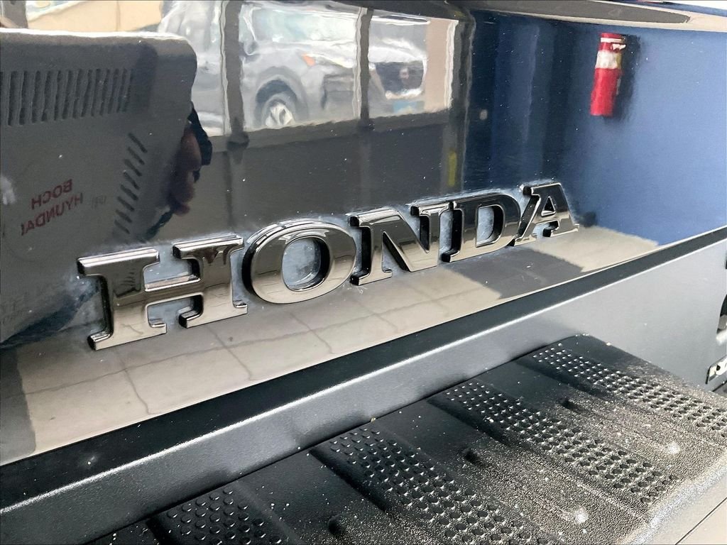 Used 2025 Black Honda RTL image 29