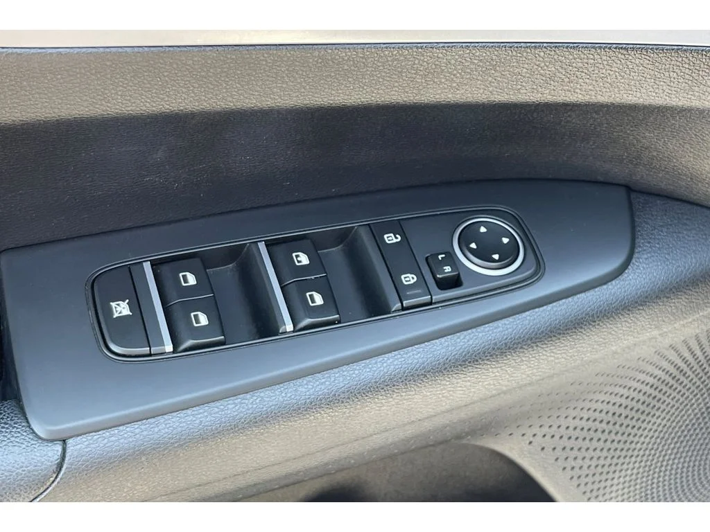 Used 2023 Steel Gray Kia LXS image 12