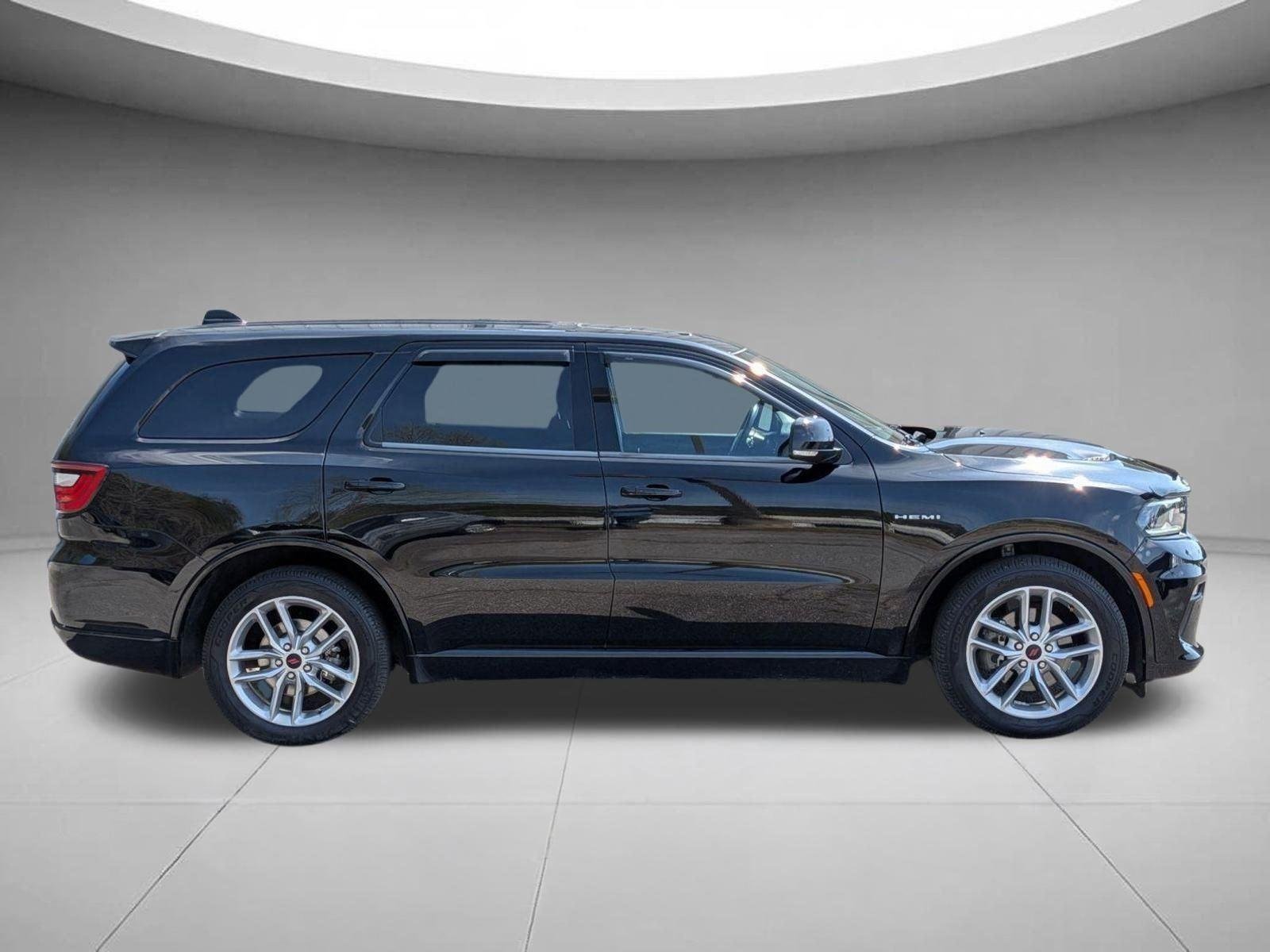 Used 2022 DB Black Clearcoat Dodge R/T image 4