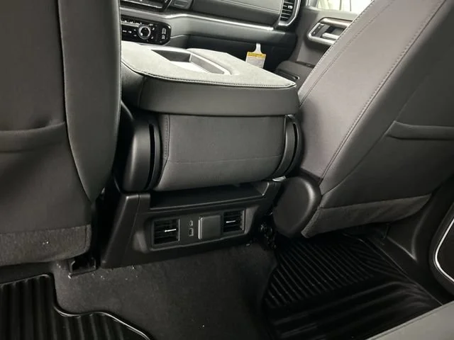 New 2026 Summit White Chevrolet LT (2FL) image 23