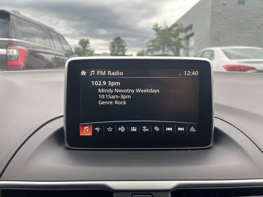 Used 2015 Red Mazda i Sport image 18