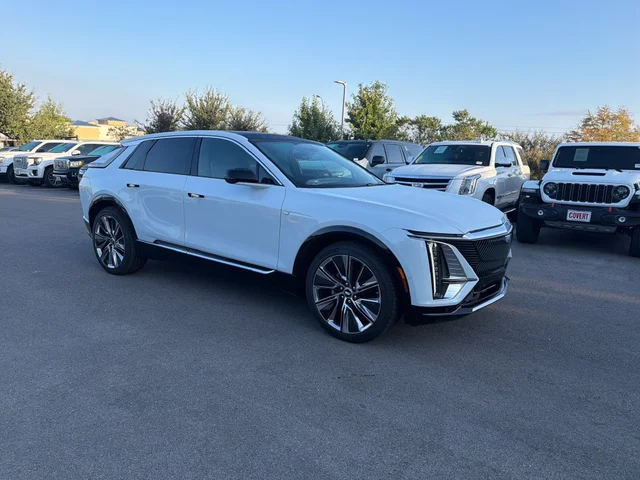 2027 Cadillac LYRIQ Signature Luxury