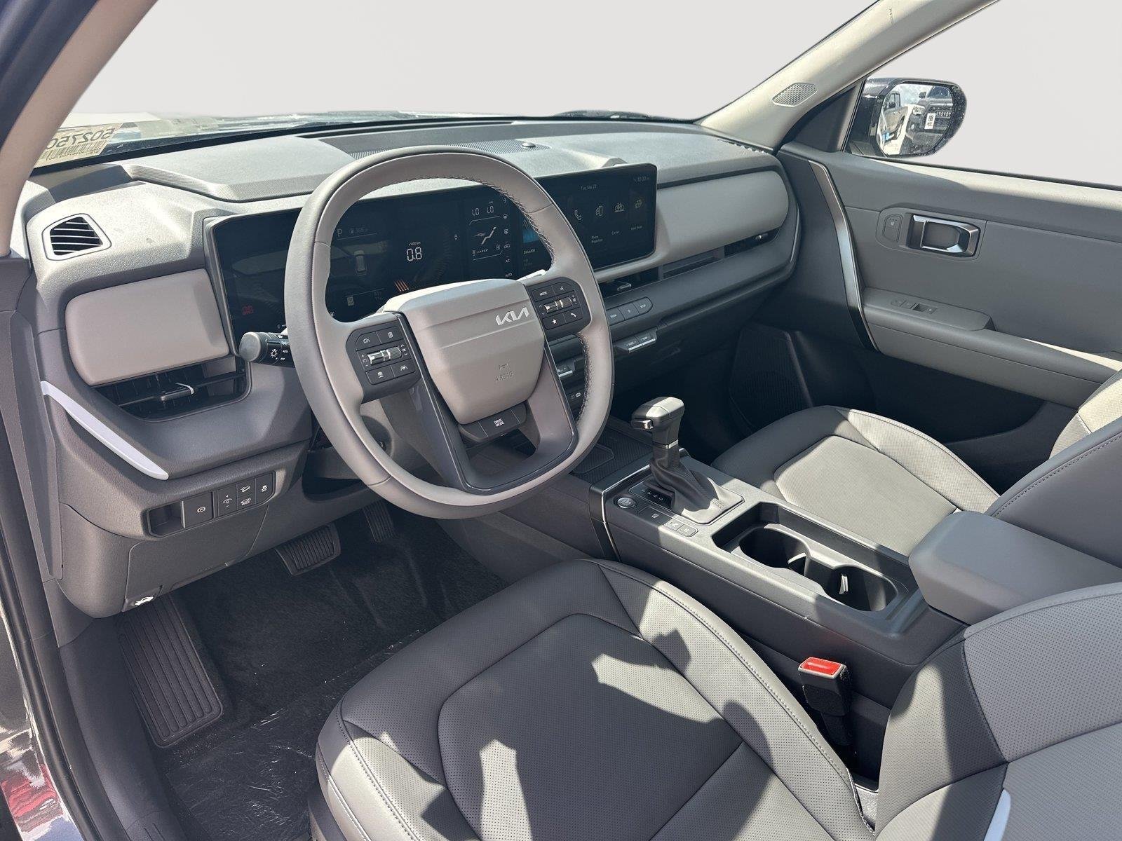 New 2027 Interstellar Gray Kia EX image 9