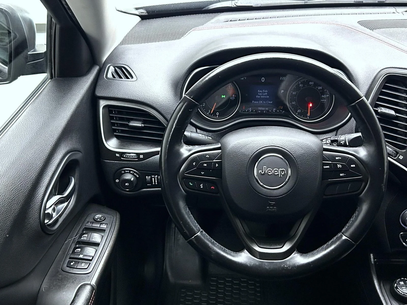 Used 2019 Black Jeep Trailhawk image 12
