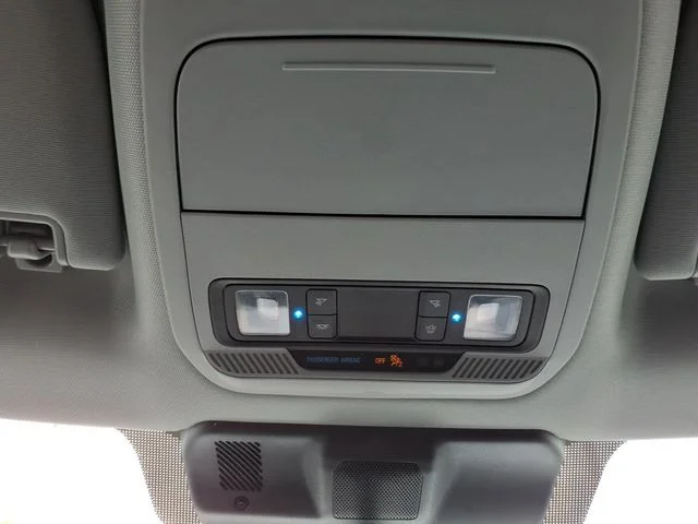 Used 2025 White Ford XLT image 31