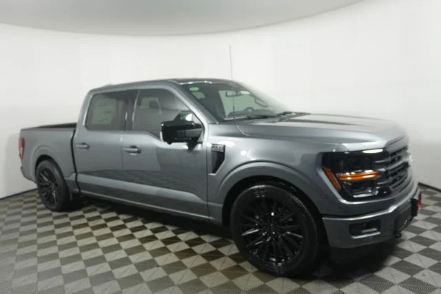 New 2026 Carbonized Gray Metallic Ford XLT image 1