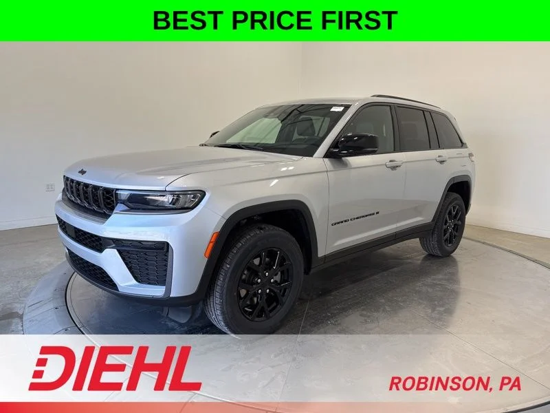 New 2026 Silver Zynith Exterior Paint Jeep Altitude image 3