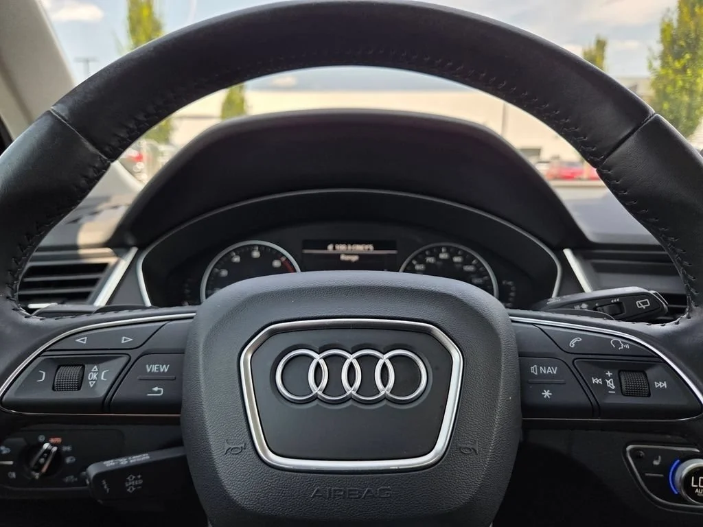 Used 2018  Audi Premium image 33