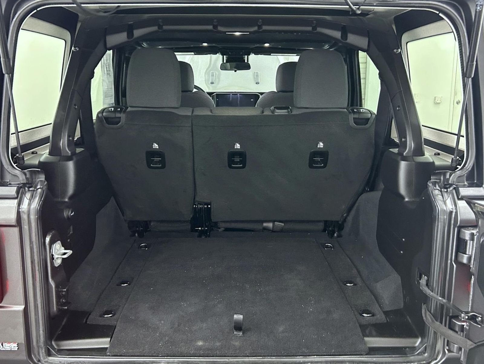 Used 2025 Gray Jeep Sport S image 22