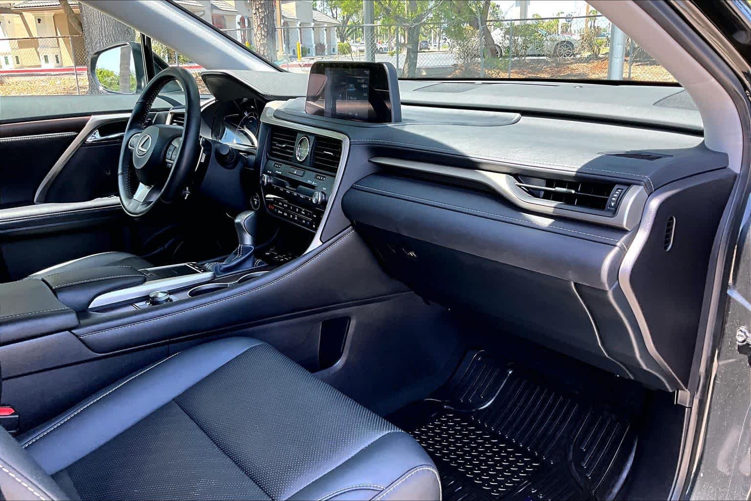 2021 Lexus RX Hybrid 450h - Photo 19