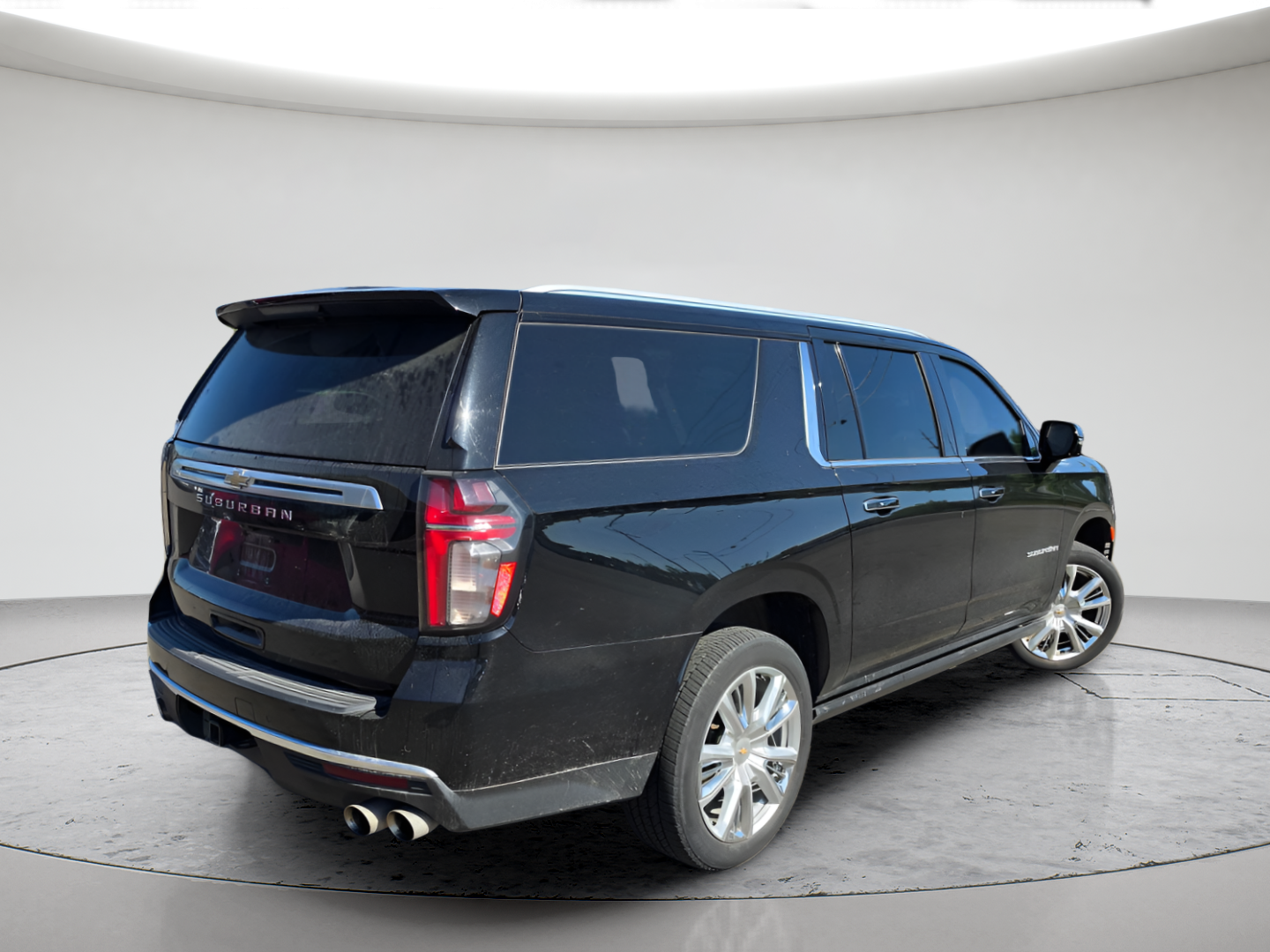 Used 2021 Black Chevrolet High Country image 5