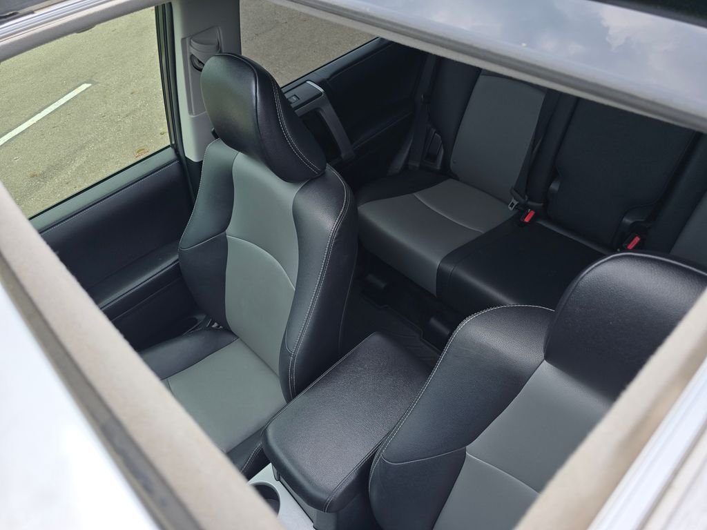 Used 2017 Gray Toyota SR5 Premium image 23