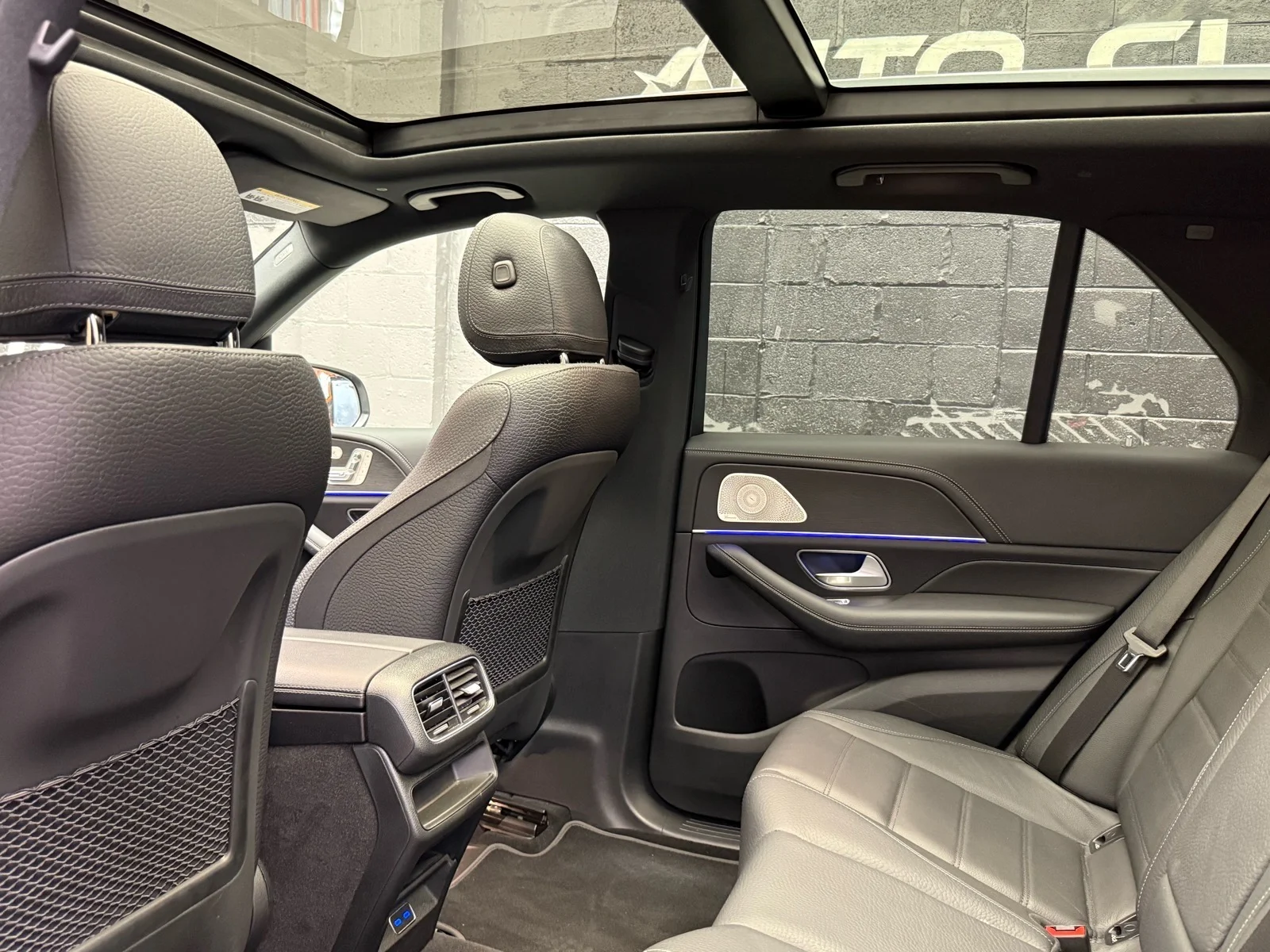 Used 2024 Cirrus Silver Metallic (922) Mercedes-Benz GLE 450 4MATIC® image 30