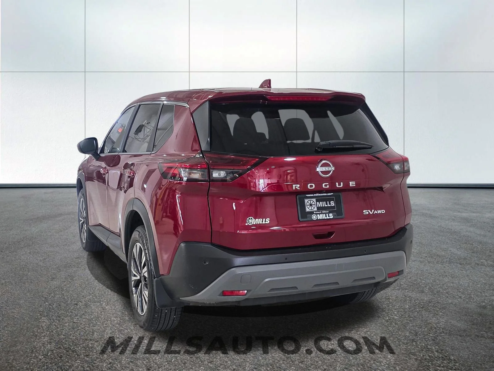Used 2023 Red Nissan SV image 5