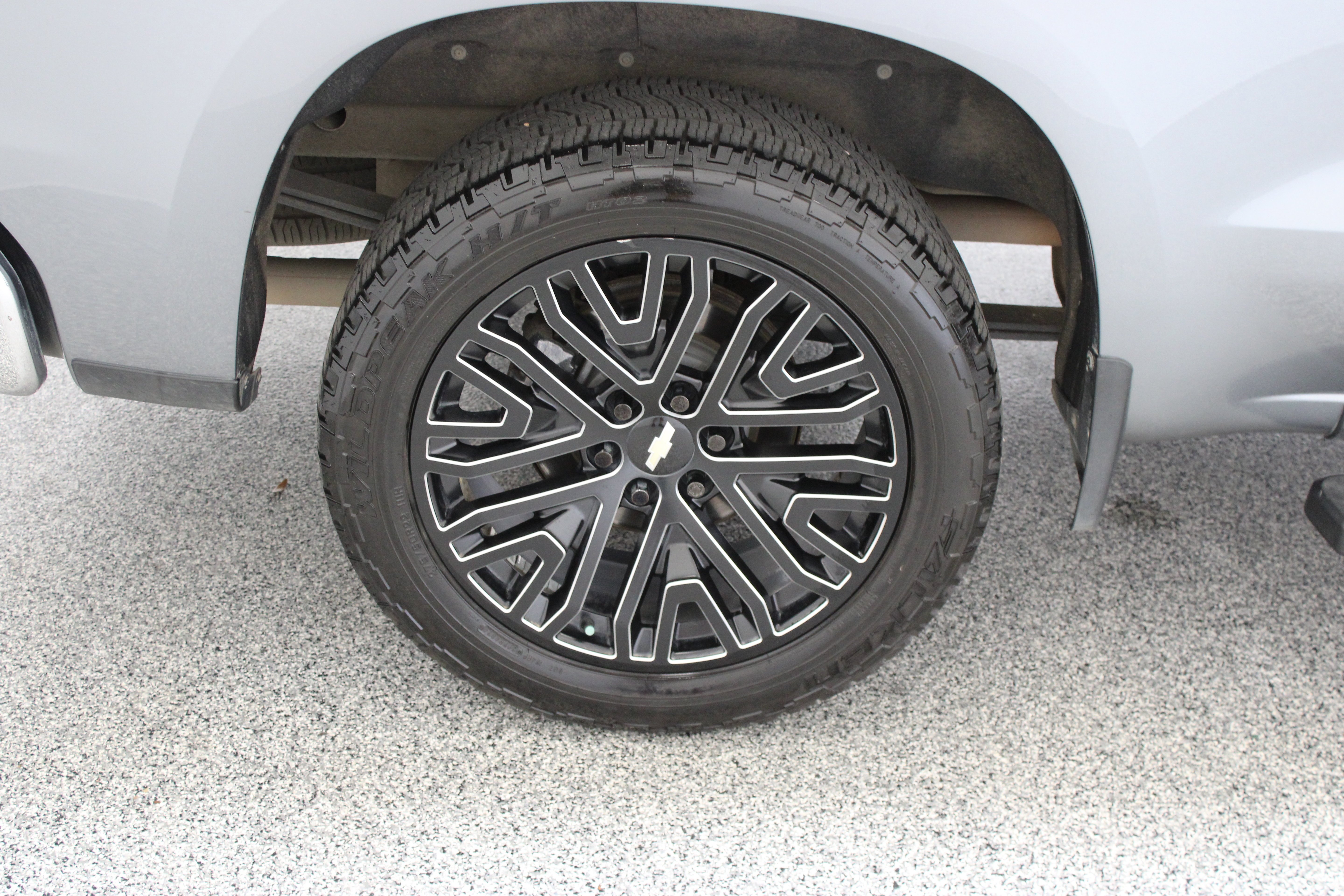 Used 2019 Satin Steel Metallic Chevrolet LT 5.3L image 6