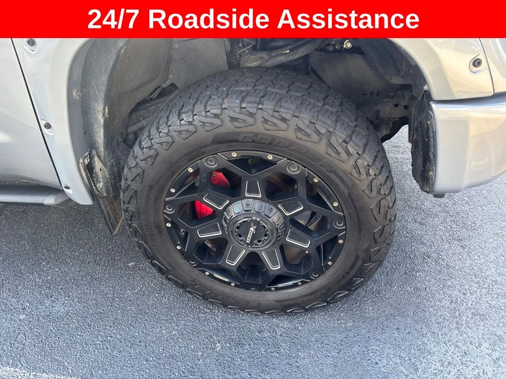 Used 2020 Silver Toyota SR5 image 5