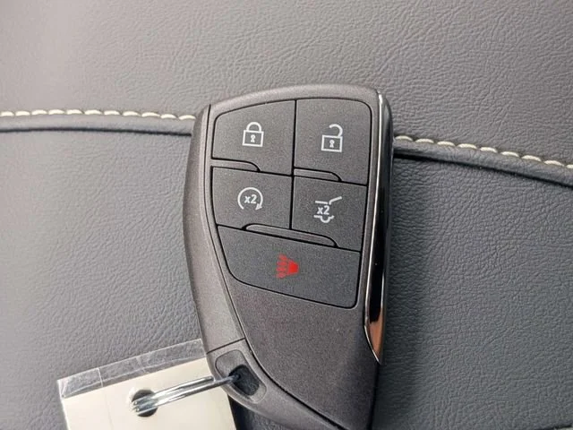 New 2026 Sterling Metallic GMC Elevation image 31