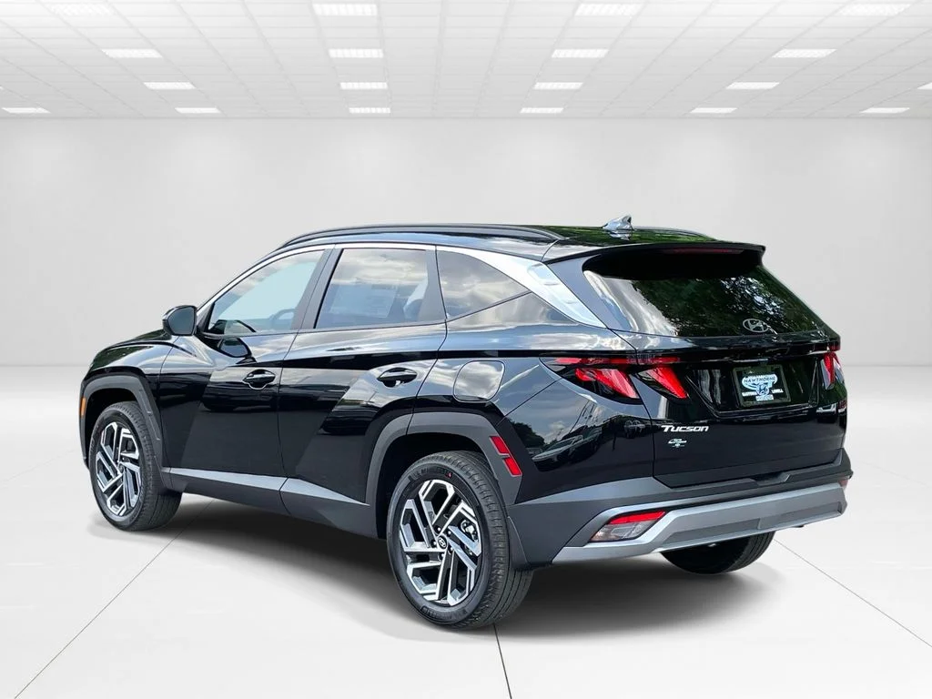 New 2026 Black Hyundai SEL image 4