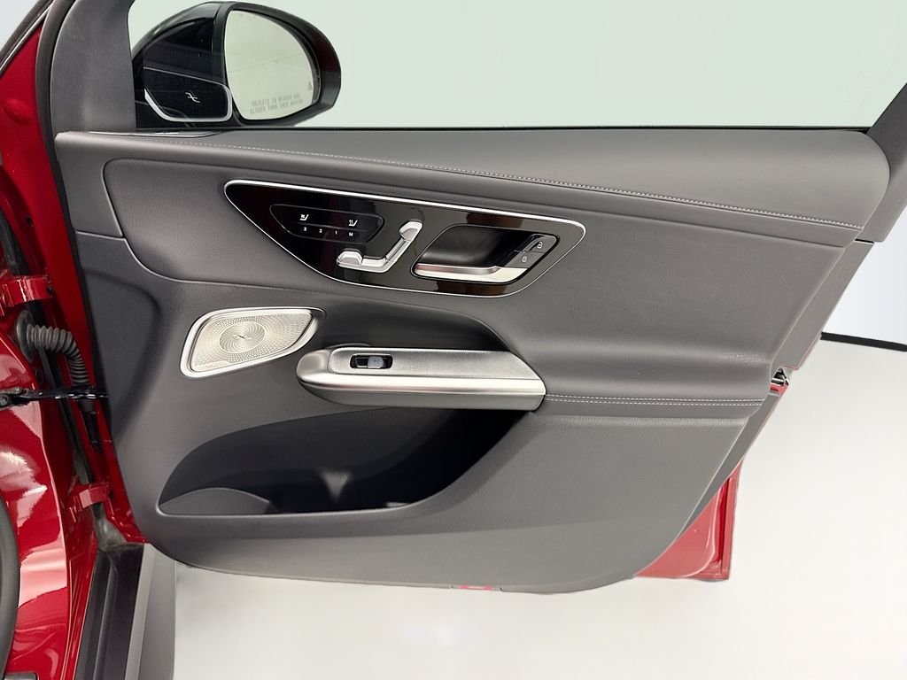 New 2026 Patagonia Red Metallic Mercedes-Benz GLC 300 image 25