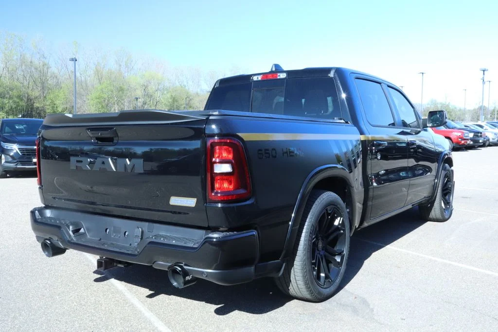 New 2026 Diamond Black Crystal Pearl-Coat Exterior Paint Ram Big Horn/Lone Star image 14