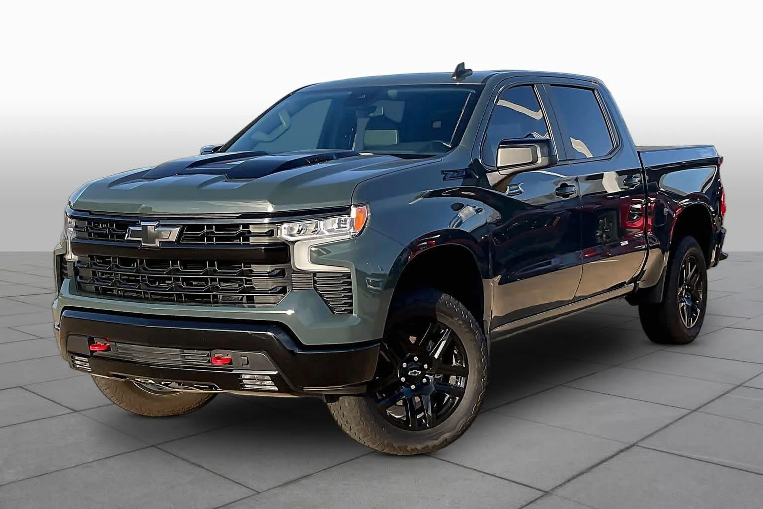 Used 2025 Cypress Gray Chevrolet LT Trail Boss image 2