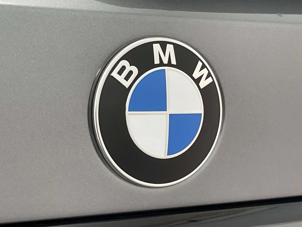 New 2027 Gray BMW xDrive40i image 10