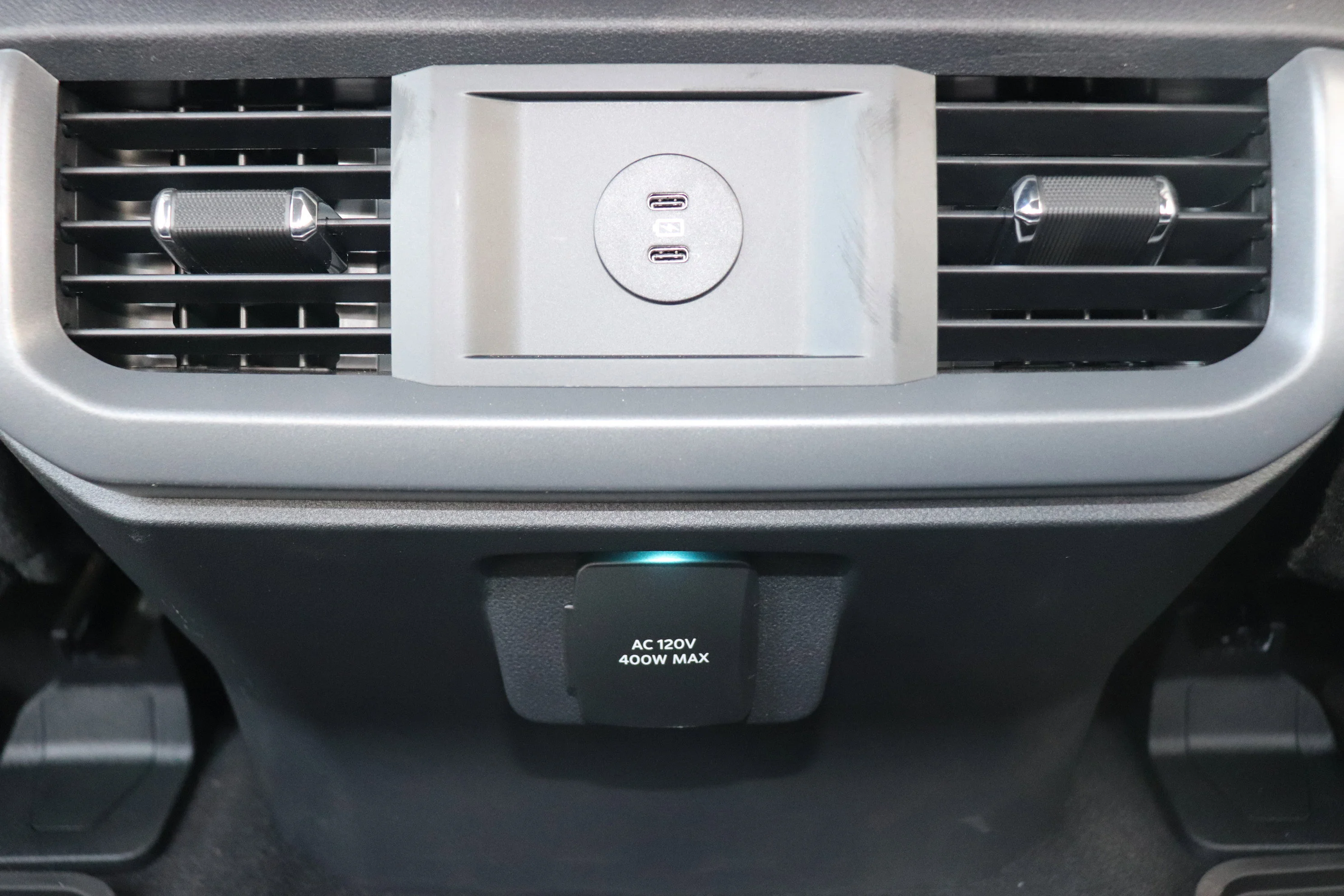 New 2026 OXFORD WHITE Ford XLT image 19