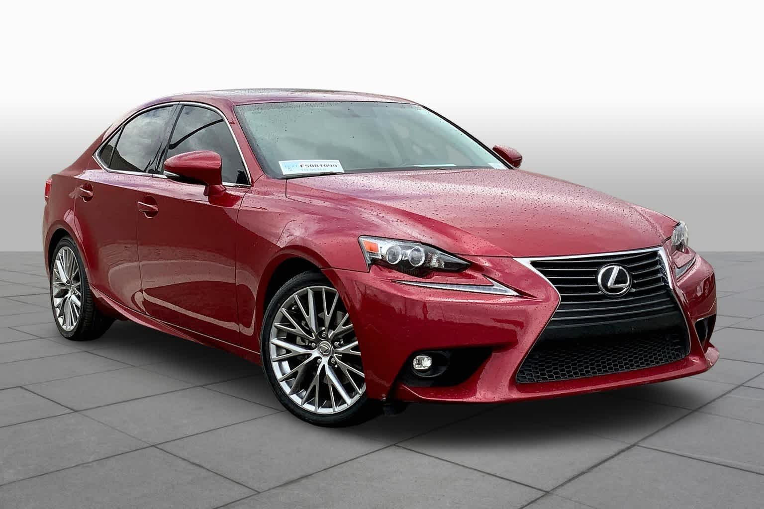 Used 2015 Matador Red Mica Lexus  image 2