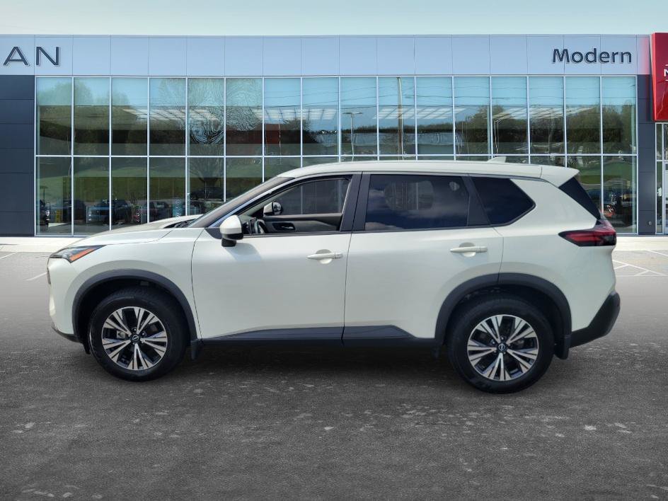 Used 2023 Pearl White Tricoat Nissan SV image 8