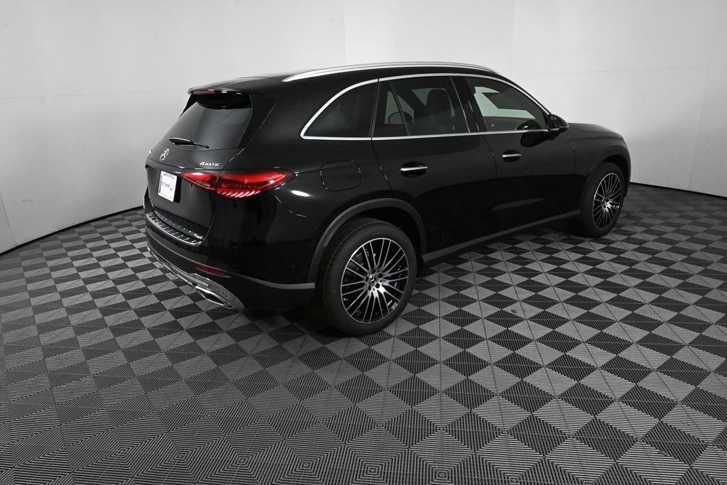 New 2026 Black Mercedes-Benz GLC 300 image 26